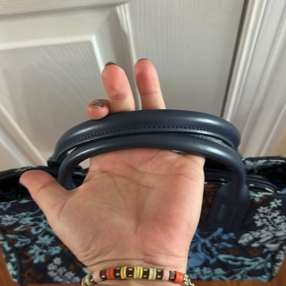 Vera Bradley purse - Picture 3 of 7